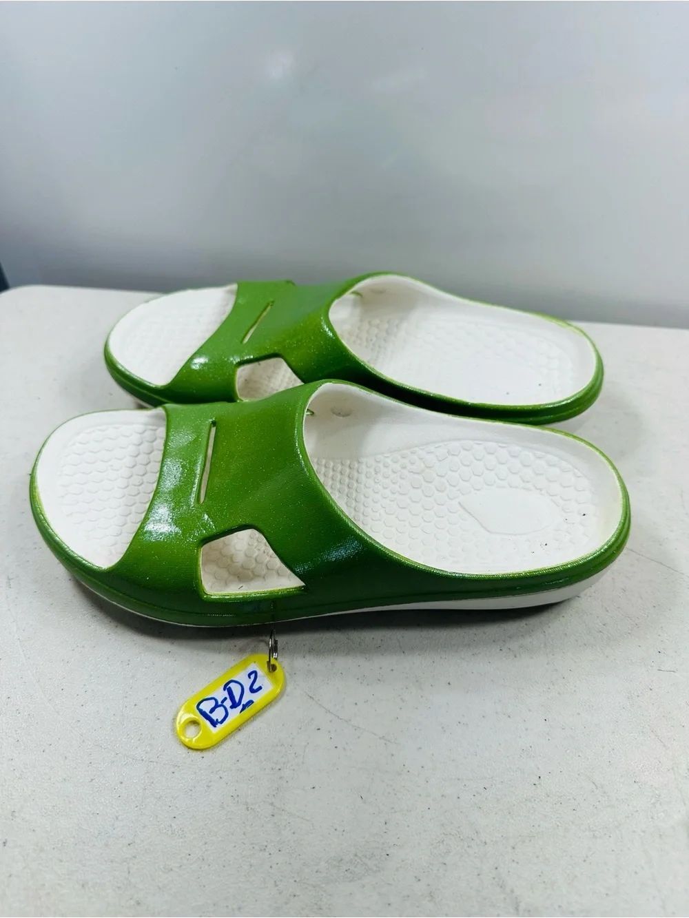 Spenco Fusion 2 Slide - Women's Recovery Sandal Lime Green - Women’s 9 M Mens 8